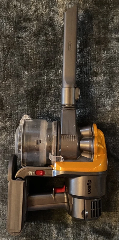 DYSON Handheld Vacuum Cleaner + Nozzle & Charger Mount • DC34 • Used with Defect - Image 3 of 4