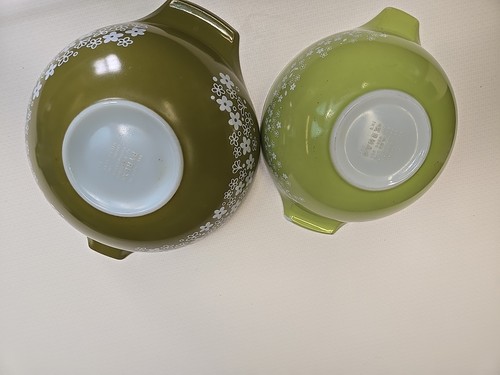 Vintage Corning Pyrex Spring Blossom Cinderella Nesting Mixing Bowls 443 & 444 - Picture 5 of 10