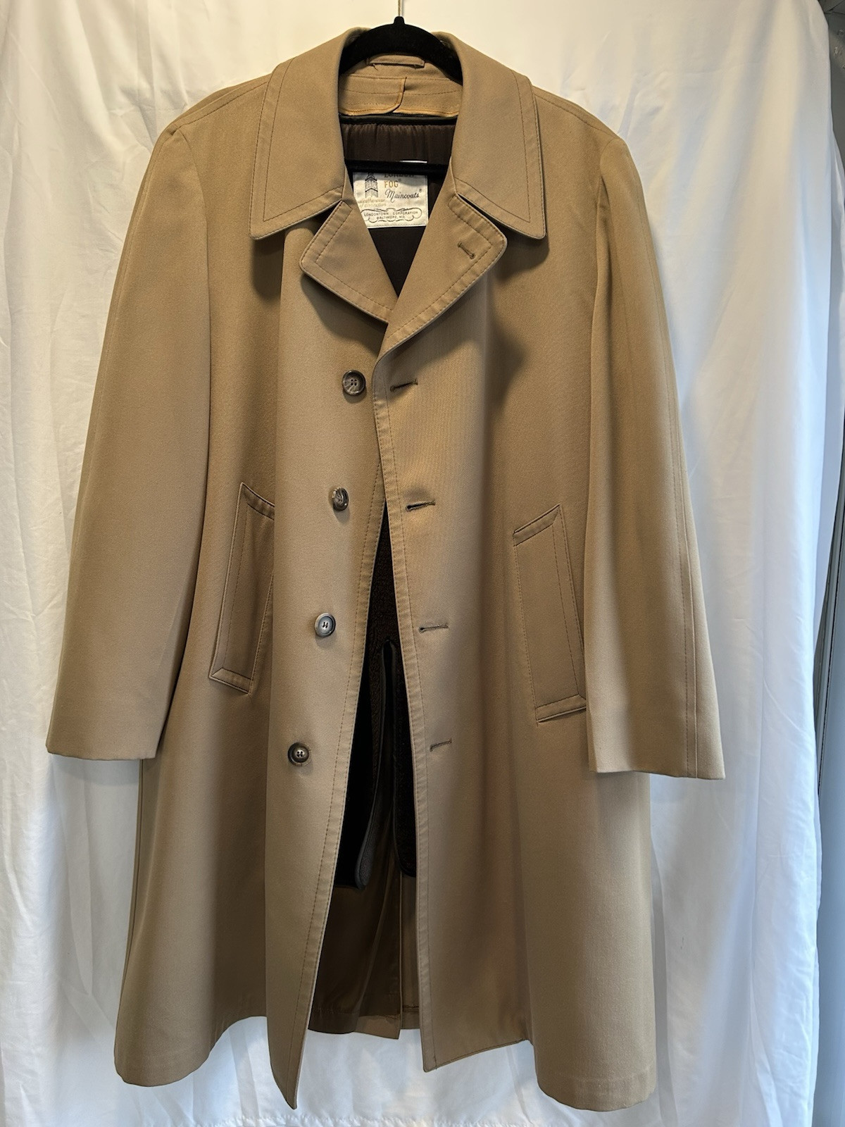 London Fog Men’s 42R Classic Lined Trench Coat for Timeless Style