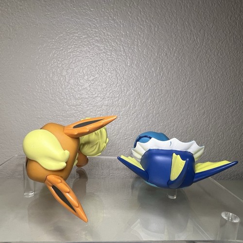 Funko Pop! Pokemon Eevee Evolutions Lote VAPOREON #627 FLAREON #629 Suelto Fuera de Caja - Imagen 8 de 8