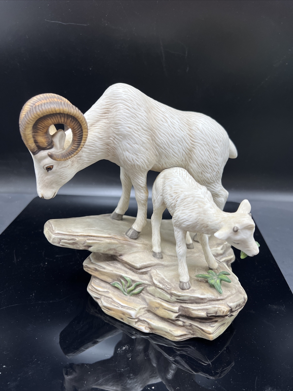 Vintage Homco 1984 Porcelain Mountain Goat & Baby Ram Horns 6.5” Masterpiece