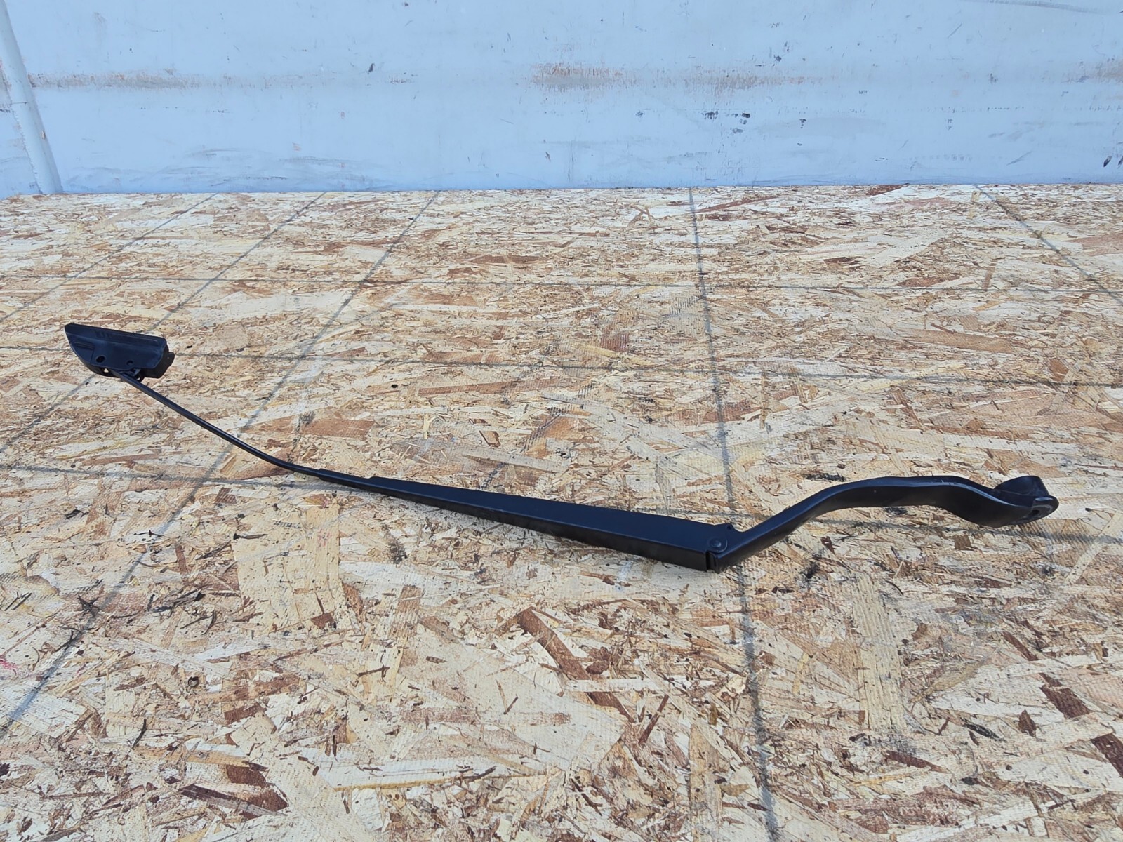 WINDSHIELD WIPER ARM OEM 36k 08-19 MASERATI GRANTURISMO M145