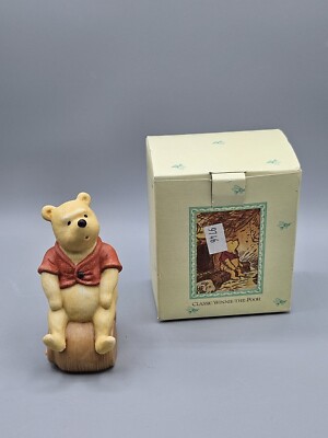 Disney Willitts WINNIE THE POOH Classic Pooh on Honey Pots