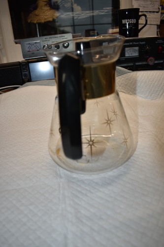MCM Corning Heat Proof Glass Atomic Starburst Coffee Carafe With Lid - Picture 4 of 9