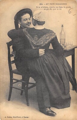 Old postcard 85 au pays maraichin si te m'aimes