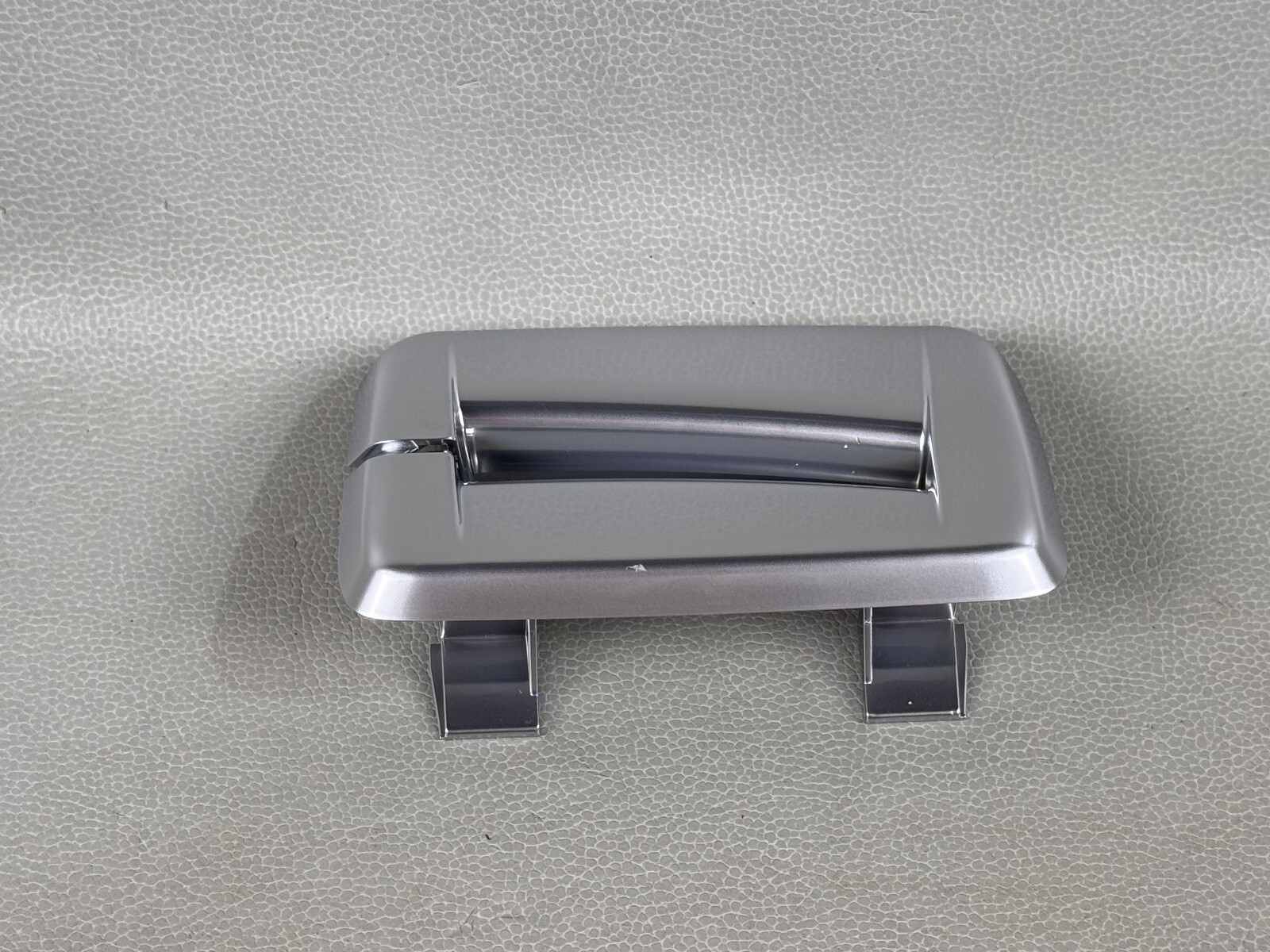 NEW! 2007+ BENTLEY CONTINENTAL FLYING SPUR SEAT BELT GUIDE X8 OEM 36A857763C