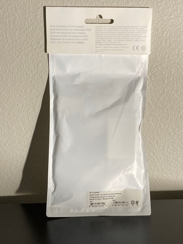 NEW GENUINE Apple IPAD 30-Pin to VGA Adapter - MC552ZM/A - White Model A1368 - 第 2/4 張圖片