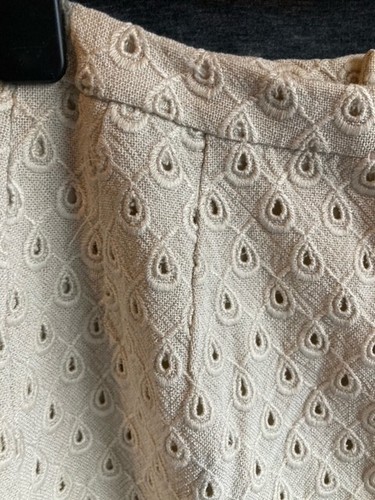Vintage Cream Embroidered Linen straight skirt, 24" waist 22"L - Picture 4 of 8