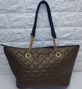 black quilted handbag with chain