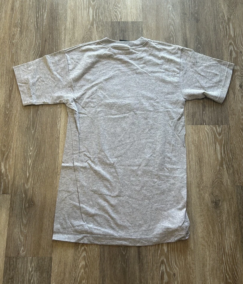 NUEVA CAMISETA PLEGABLE VINTAGE AÑOS 90 TOM PENNY GEOFF ROWLEY SURF GOLF SKATEBOARD PEQUEÑA Foto 2 de 2