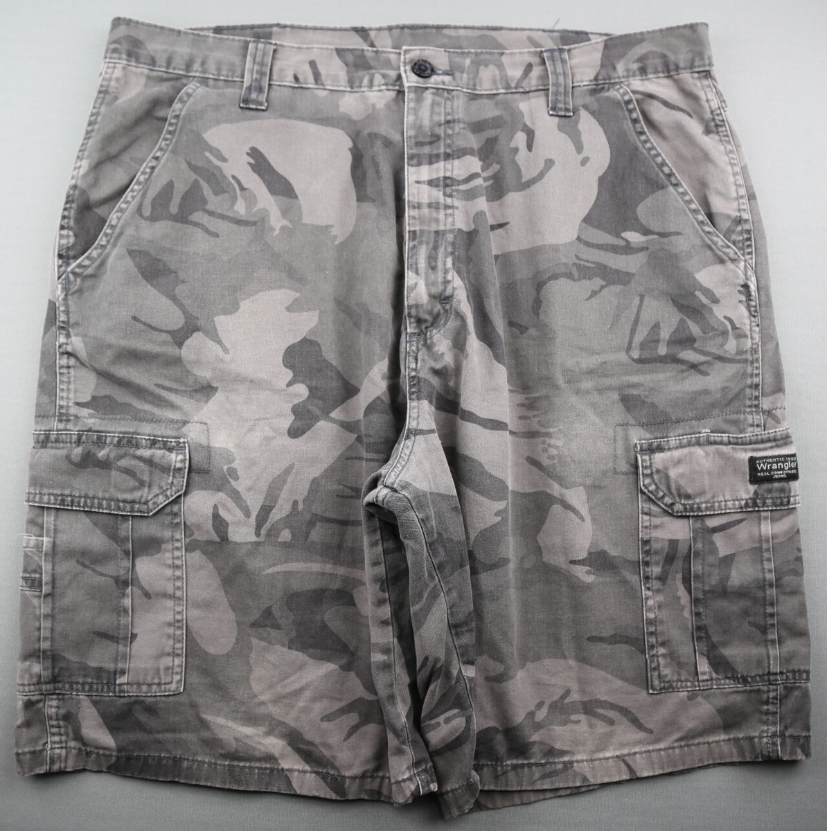 Men's Wrangler Authentic Issue Camo Cargo Shorts Gray Size 38