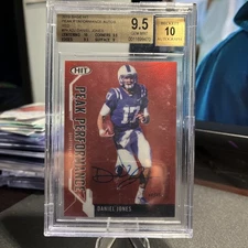 2019 Sage Hit Premier Draft Peak Performance Red /25 Daniel Jones Rookie Auto RC