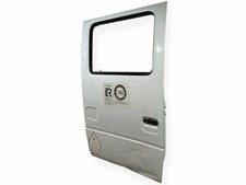 Porte arrière et accessoires Nissan CABSTAR