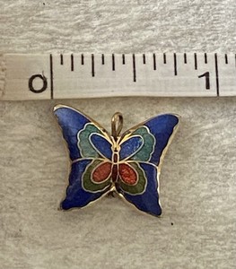 Authentic VINTAGE CLOISONNE PUFFY BUTTERFLY PENDENT Gold Plated 3/4” Enamel