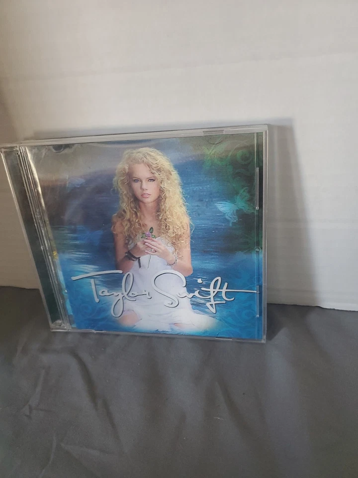Taylor Swift Debut CD DVD Deluxe Limited Edition Lenticular Cover 2007 DVD ONLY - Image 3 of 4