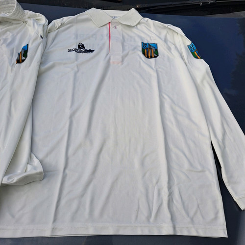 Cricket White (top y pantalón con logotipo) - talla L (nuevo - Imagen 2 de 9