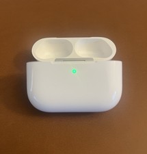 Apple AirPods Pro 3 Pro 3rd Gen Magsafe USB-C Charging Case Replacement A3122
