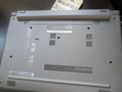 Dell latitude 3340 13.3" Laptop Intel Core i3-4030U 4GB 500GB Win 10 - Picture 3 of 15