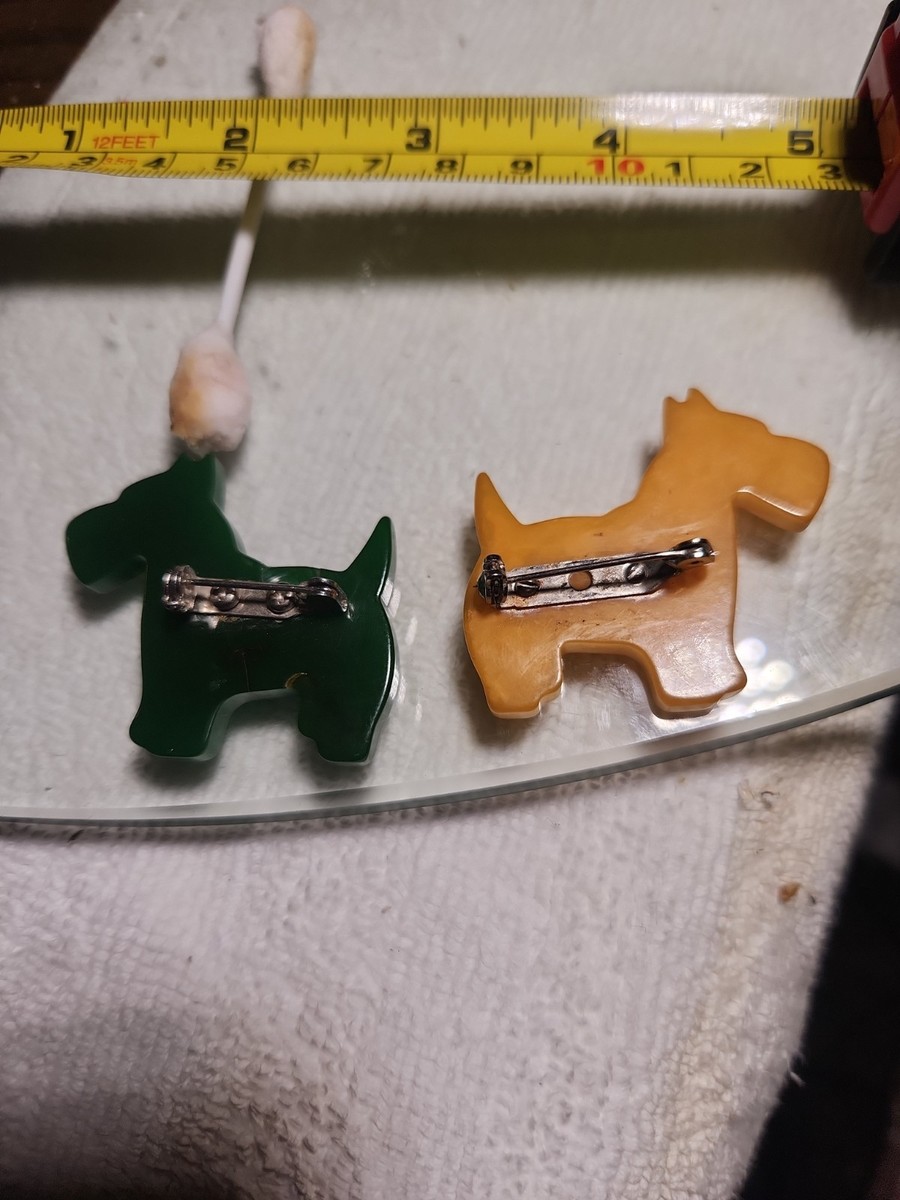 Vintage Bakelite Scottie Pins. Dark Green And Heavily Marbled Butterscotch View 3