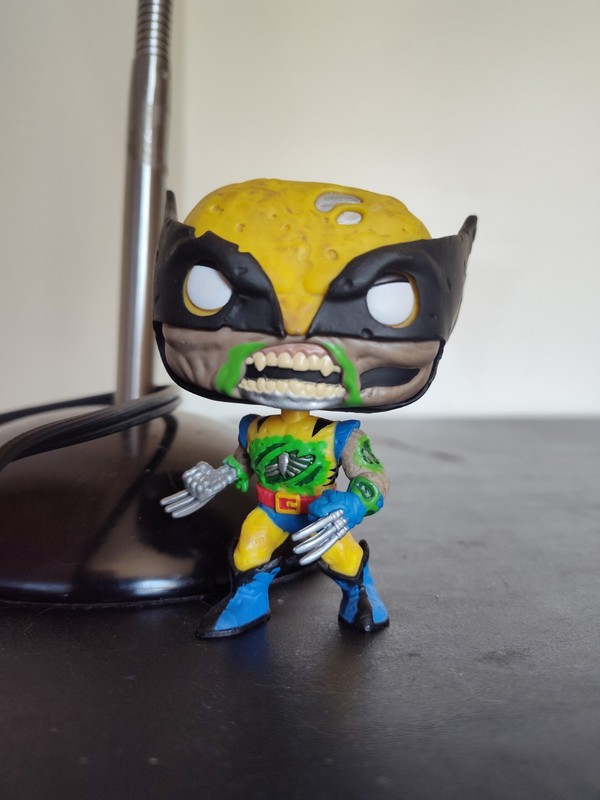 Funko Pop! Vinyl: Marvel - Zombie Wolverine #662