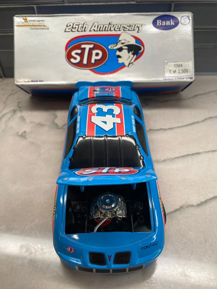 Azione 1:24 Hamilton/Petty 25° 1996 Blu #43 STP PONTIAC Stock Car - BANK - Immagine 3 di 4
