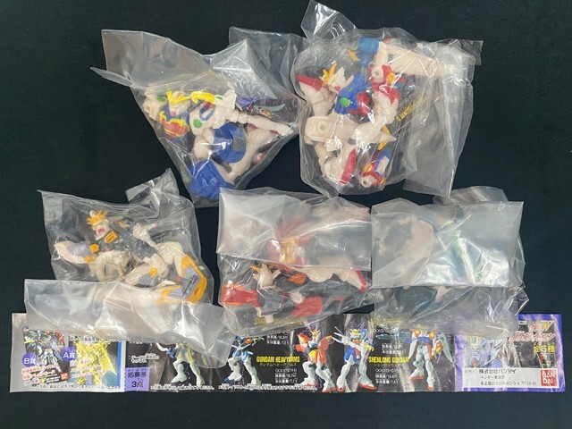 Bandai 1995 Gundam W HG MS Wing Gundam Set 5 Gashpon Figure