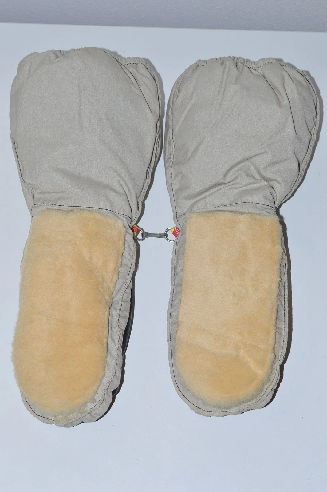 Vintage Kombi Unisex Shearling Leather Kombidown Mittens Snow Gloves Hong Kong
