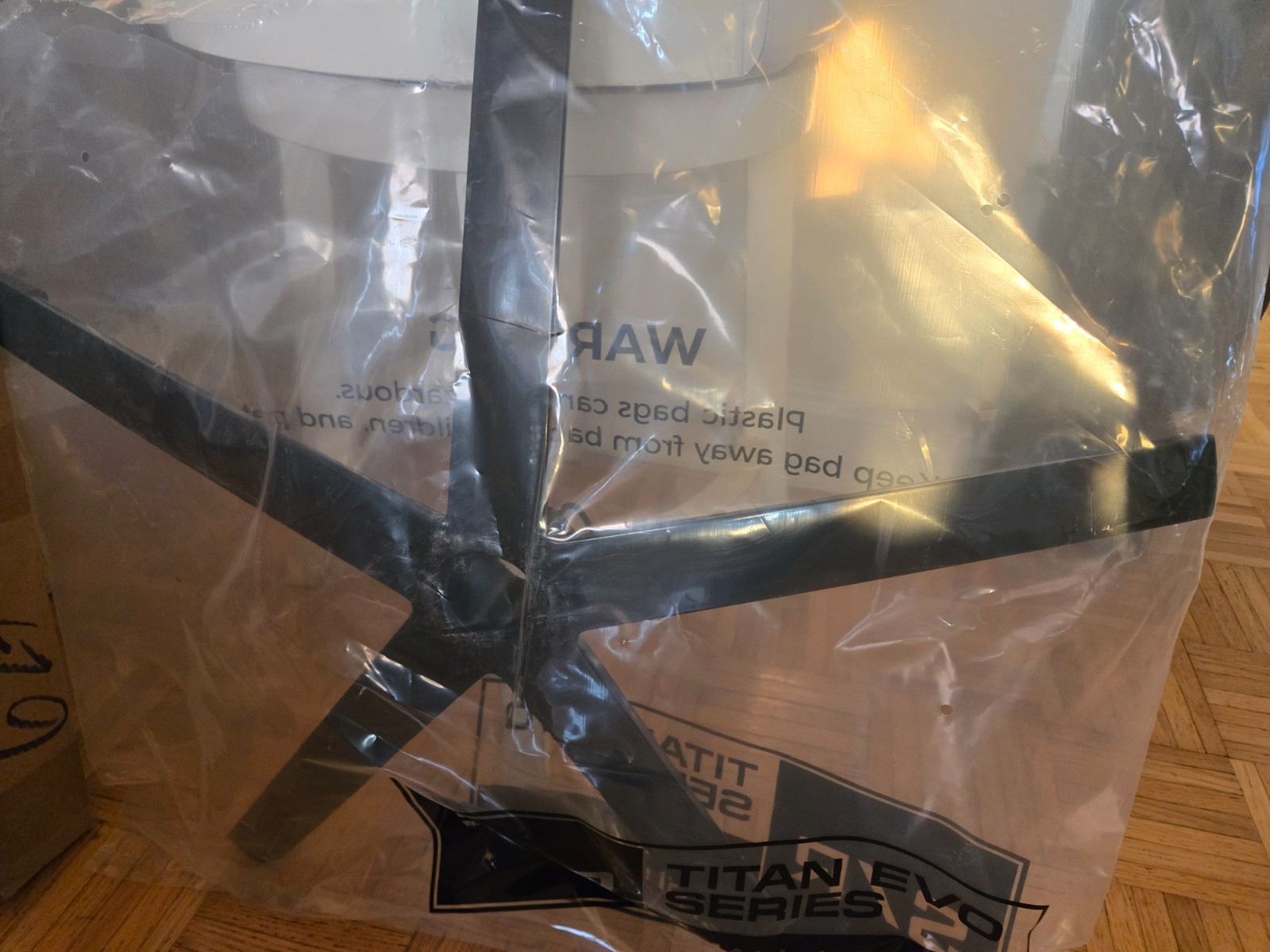 Secretlab Titan EVO Wheelbase 3