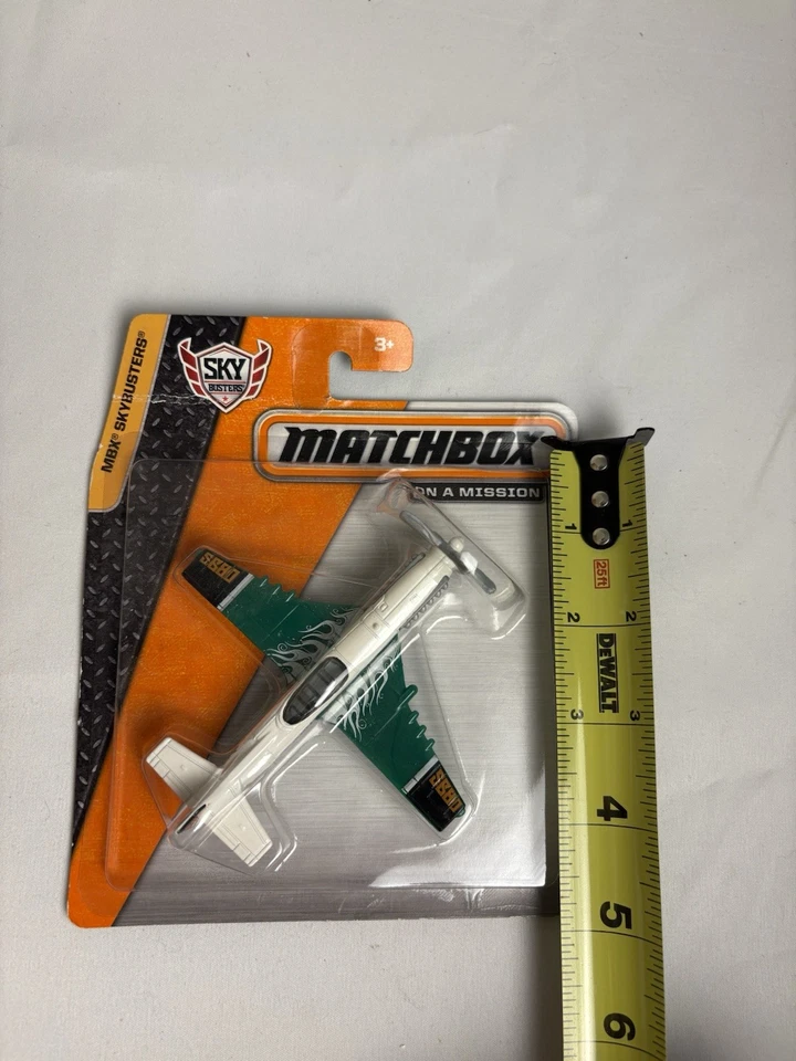 NUEVO Matchbox Sky Busters 2013 blanco y verde avión acrobacias conjunto de 2 Foto 3 de 3
