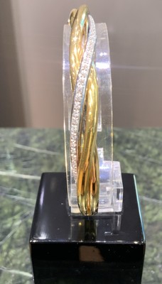 Armreif  Bucherer 18 Kt.  29,5g. Durchmesser 6,2cm. Diamanten Ca. 0,7ct