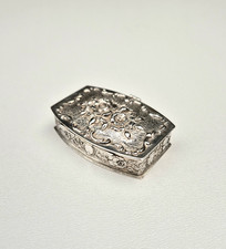 schöne rechteckige 835 Silber Dose - Pillendose Snuffdose - mit Blütenrelief