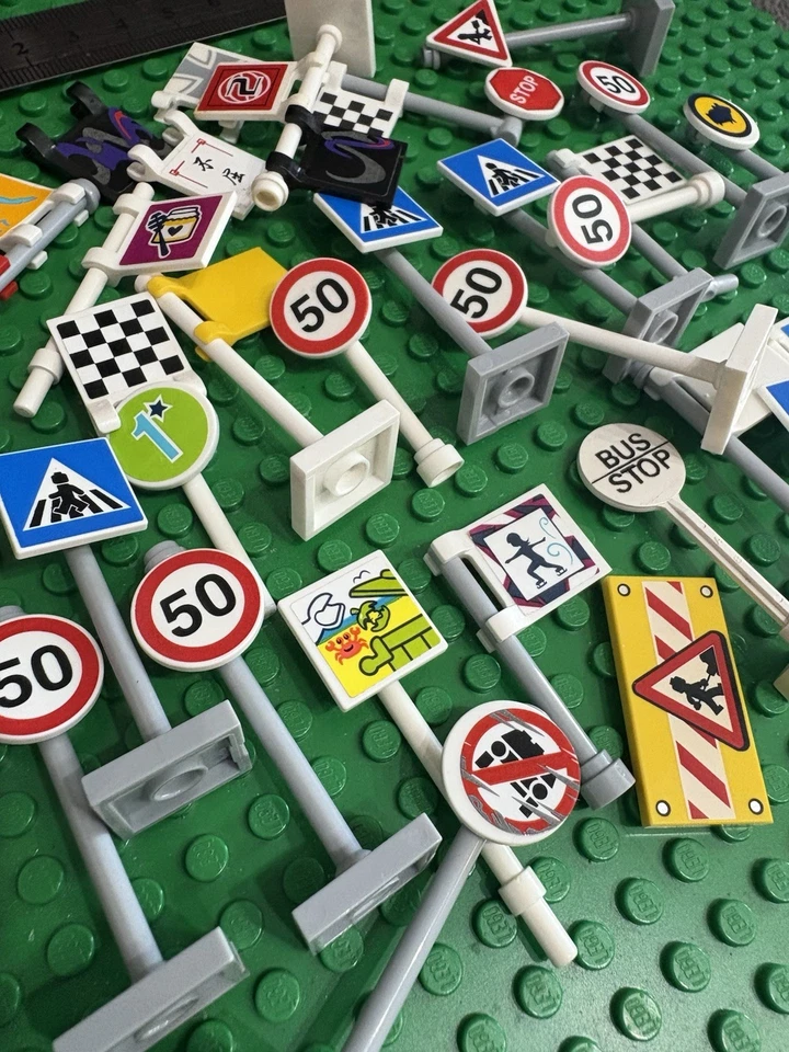 LEGO Traffic Street Signs Flag Posts Motoring - You get EVERYTHING in the photos - Image 2 of 4