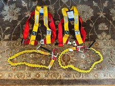 Two Stearns Sailing Harness medium large Two Kong Italy Elastic Tether Single