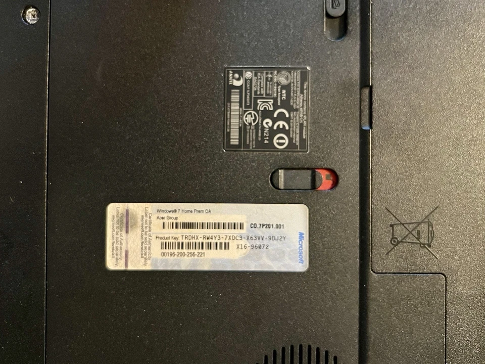 Acer Aspire 5733Z-4851 Laptop (For Parts/Repair) - Image 4 of 4