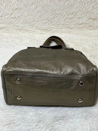 MARC BY MARC JACOBS Shoulder Bag Silver Gray Leather Turn Lock Tote Vintage - Picture 20 of 21