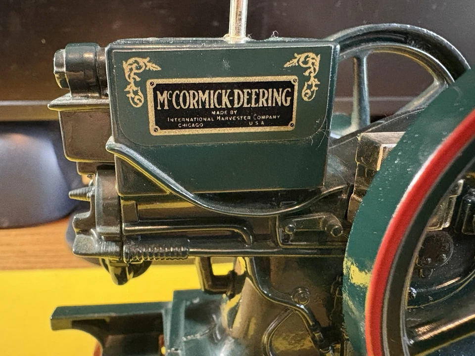 Vintage ERTL 1/6 McCormick Deering Model M Gas Engine Hit Miss Used Made USA HTF - Image 2 of 4