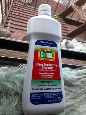 Comet Crème Deodorizing Scouring Cleanser 32-oz Bottle (PGC73163EA) BLEACH POWER