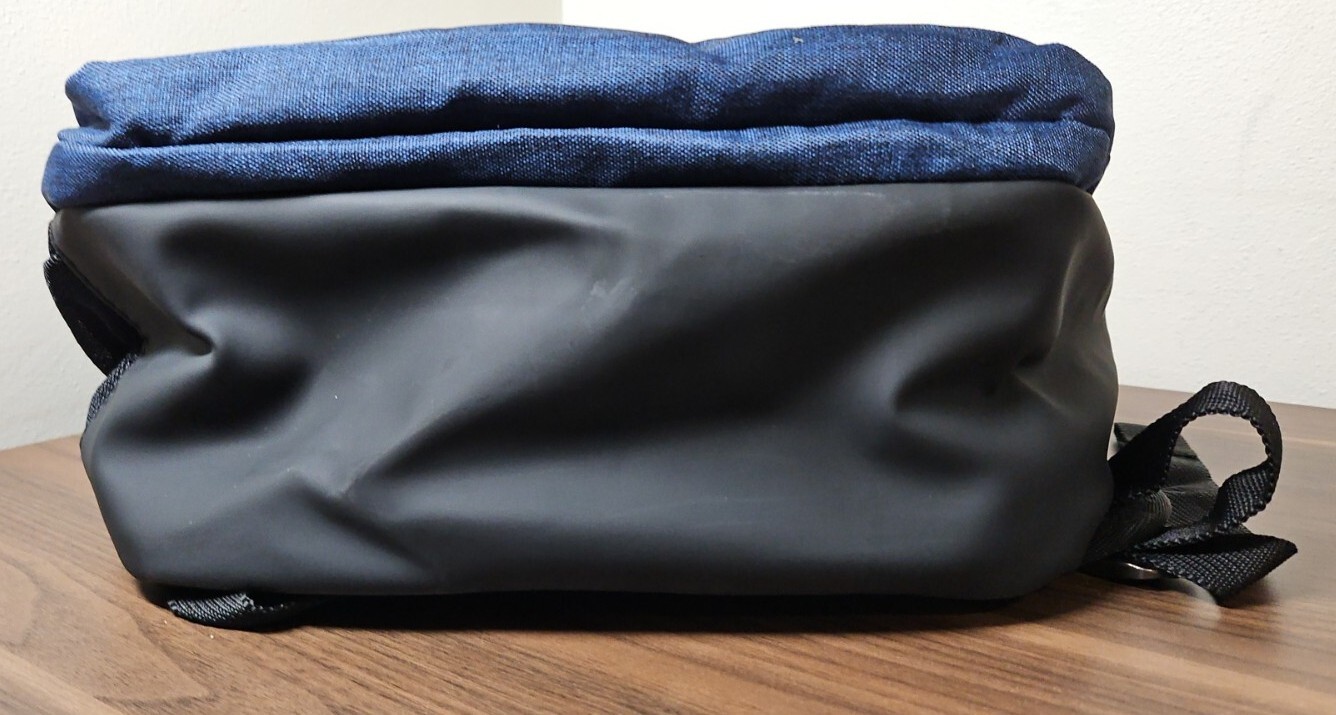 SwissTech Excursion 18" Travel Backpack with USB Port, Unisex Blue All Ages