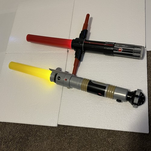 Star WarsLight Sabers Lot Of 2 yellow-Rey Skywalker Red-Kylo Ren Read Desc.Work - Bild 5 von 14