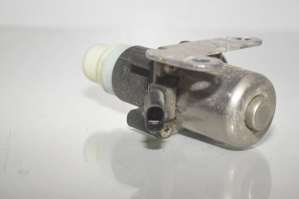 BMW G08 iX3 Electric Shut-Off Shut Off Valve 9452052 11519452052 - Image 4 of 4