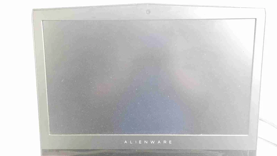 Portátil para juegos Alienware 17 R4 I7-7700HQ 2,8 GHz 16 GB RAM - DISCO DURO de 250 GB Foto 4 de 4