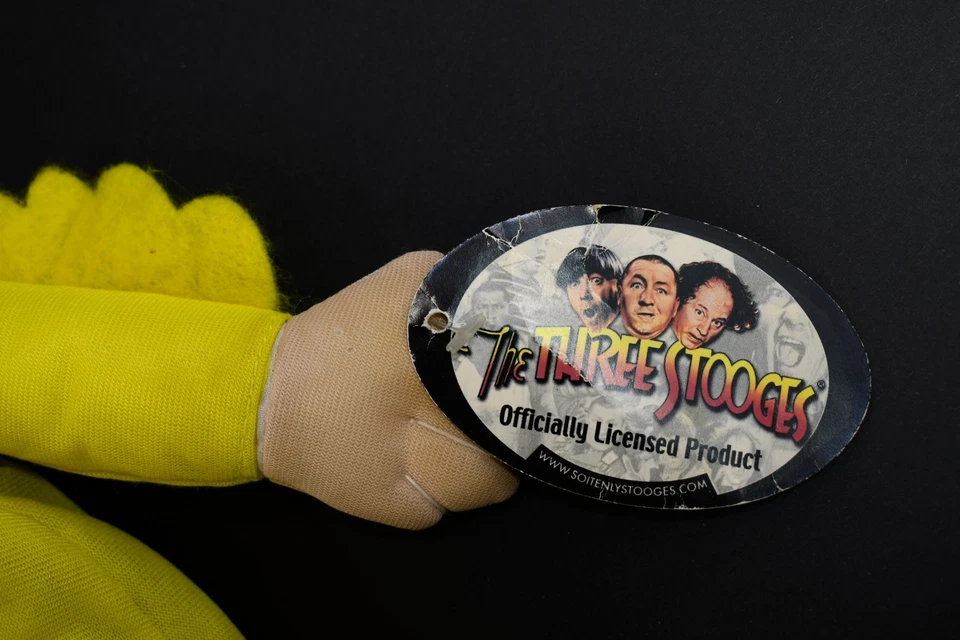 🟡The Three Stooges Curly/Moe Plush Collectible Duck Outfit Tags 2002 Lot of 2 - Imagem 2 de 4