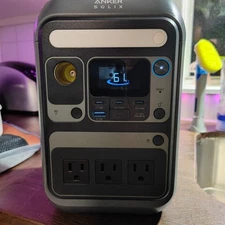 Anker SOLIX C300 Portable Power Station  & Anker Wire 