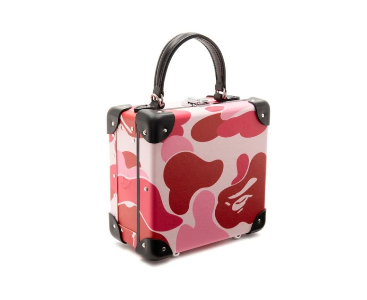 A BATHING APE [BAPE x GLOBE-TROTTER] LONDON SQ Bag Mini Trunk Pink