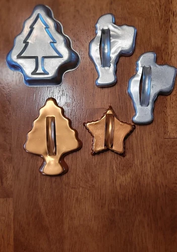 Lot of 5 Vintage Christmas Holiday Aluminum Tin Metal COOKIE CUTTERS 3-4"