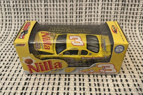 Dale Earnhardt Jr #3 Nilla Wafers Nutter Butter 2002 Monte Carlo 1:64 NASCAR - Picture 2 of 7