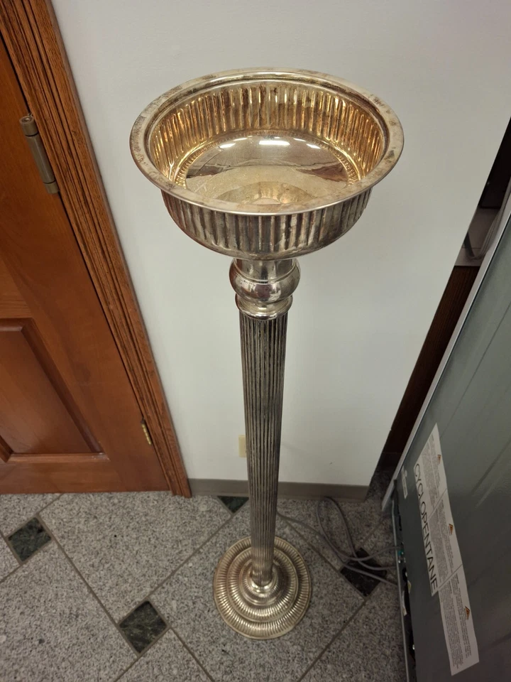 Soportes florales vintage niquelados con cuenco acanalado 51 x 10,5" Foto 2 de 4