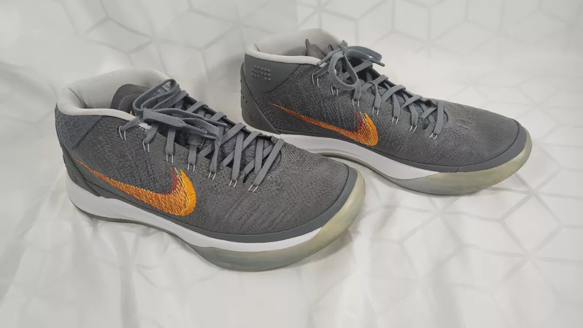 Kobe bryant hotsell snakeskin shoes
