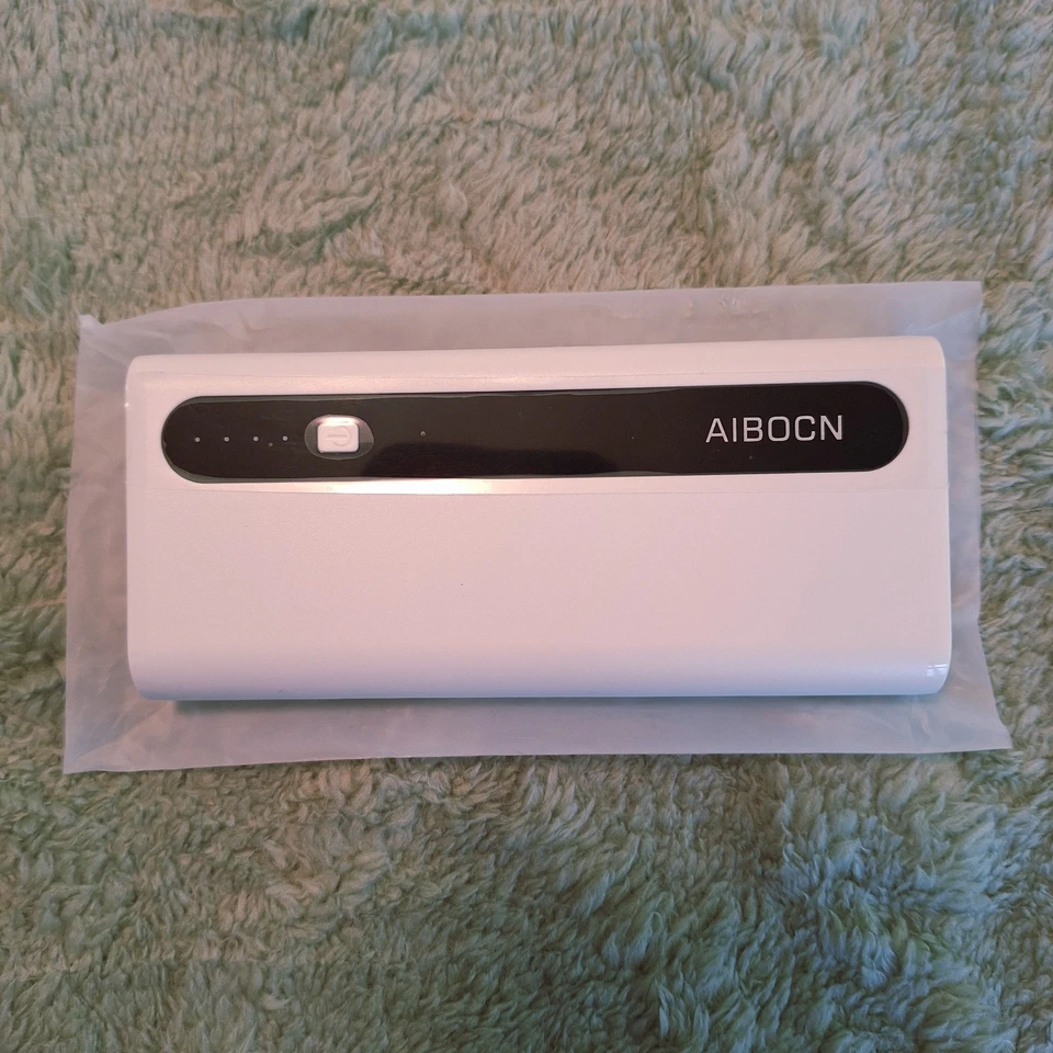 Banco de alimentación/cargador externo AIBOCN, WX010, 10000mAh, blanco/negro, nuevo con caja Foto 3 de 4