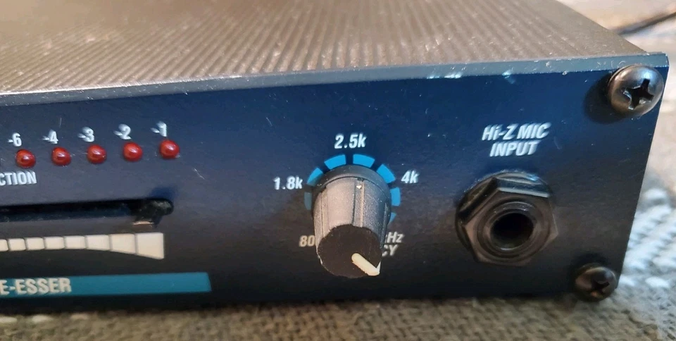 Dbx 263X De-Esser Half-Rack Single Slider Action Signal Processor Working - Image 4 of 4